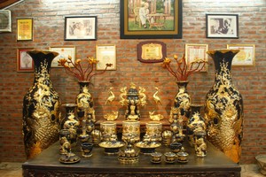 Gốm Bát Tràng khai trương hệ thống “Gốm tâm linh gia tộc Việt“