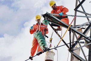Cung ứng điện năm 2020 dự kiến vẫn gặp nhiều khó khăn