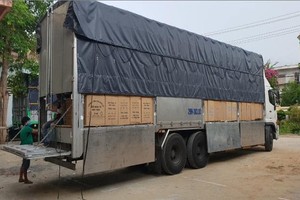 Tiếp tục thu giữ xử phạt gần 950.000 khẩu trang không rõ xuất xứ