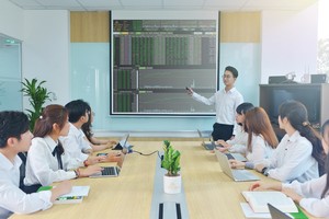 Dự kiến, P/E dự phóng thị trường năm 2025 khoảng 10 lần - một mức rất hấp dẫn