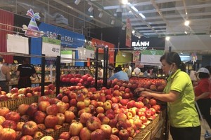 Từ mức chi nhập khẩu 1,267 tỷ USD cùng kỳ năm trước, 8 tháng 2020, chi nhập rau quả giảm xuống còn 816 triệu USD.