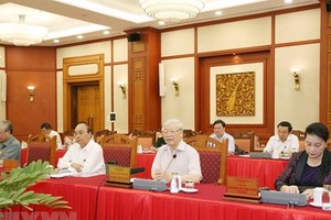 Tập thể Bộ Chính trị dưới sự chủ trì của Tổng Bí thư, Chủ tịch nước Nguyễn Phú Trọng đã làm việc với Ban Thường vụ Đảng uỷ Công an Trung ương - (Ảnh TTXVN).