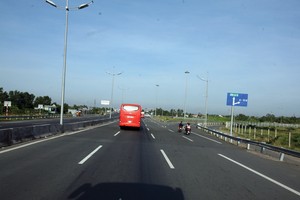 Cao tốc TP.HCM - Trung Lương nối TP.HCM với tỉnh Tiền Giang nói riêng và các tỉnh Đồng bằng sông Cửu Long nói chung. Ảnh: Đức Thanh