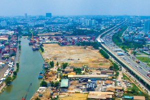 Khu đất Nhà máy Xi măng Hà Tiên 1 được cho đã thuộc về Refico?. Ảnh: Lê Toàn