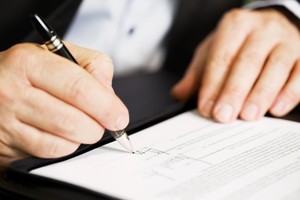 Đằng sau những hợp đồng bảo hiểm “mồ côi”