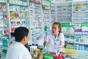 Việc khám bệnh từ xa, giao thuốc tận nhà... là bước tiến khá nhanh của chuyển đổi số trong ngành y tế ở Việt Nam.