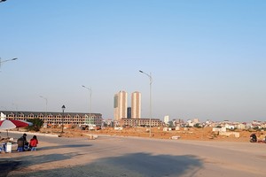 Hạ tầng bên trong dự án đang thi công. Ảnh: Thành Nguyễn