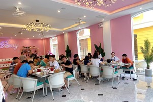 Các khách sạn mini tại khu phố thương mại Melodia Bãi Kem đang kinh doanh rất tốt