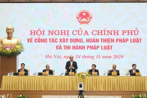 Hội nghị của Chính phủ về công tác xây dựng, hoàn thiện và thi hành pháp luật sáng 24/11. Ảnh: Duy Linh
