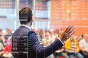 IR thay đổi mạnh mẽ hậu dịch