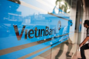 VietinBank được cho là nhận được hàng trăm triệu USD phí trả trước trong thương vụ hợp tác độc quyền với Manulife. Ảnh Dũng Minh