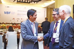 Sự chia sẻ của cộng đồng doanh nghiệp đã bổ sung động lực để Chính phủ Việt Nam điều hành linh hoạt, thực hiện hiệu quả các mục tiêu đề ra. Ảnh: Đức Thanh