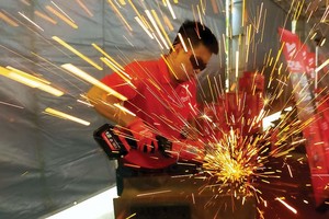 Với nỗ lực của toàn hệ thống chính trị, Việt Nam đã đạt tăng trưởng GDP 2,91% trong năm 2020 ảnh: Đức Thanh.