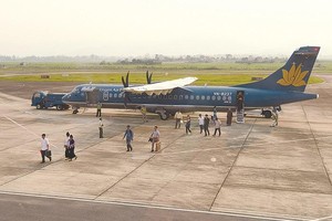Tại sân bay Điện Biên, hiện chỉ có VASCO khai thác hai đường bay từ Hà Nội, Hải Phòng bằng tàu bay ATR72.