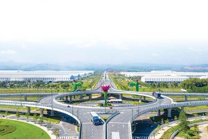 Nút giao thông Khu kinh tế mở Chu Lai