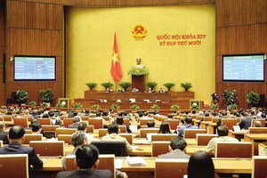 Một trong những điểm mới trong hoạt động của Quốc hội nhiệm kỳ này là đã tăng cường tính công khai, minh bạch trong xây dựng, ban hành văn bản. Ảnh: N.L