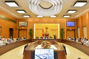 Ủy ban Thường vụ Quốc hội biểu quyết thông qua đề án mở rộng thành phố Huế.