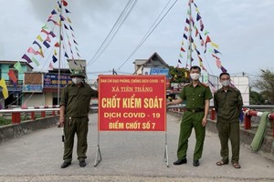 Ban chỉ đạo phòng chống dịch bệnh Covid-19 huyện Tiên Lãng (Hải Phòng) đã phong tỏa 2 thôn Mỹ Lộc và Lộc Trù (xã Tiên Thắng) liên quan đến ca mắc Covid-19. Ảnh: TN