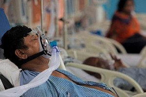 Ấn Độ đang vật lộn với làn sóng Covid-19 thứ 2 tàn khốc. Ảnh: AFP