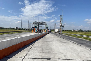 Trạm thu phí BOT tuyến tránh Đông Hưng đã sẵn sàng đi vào hoạt động.