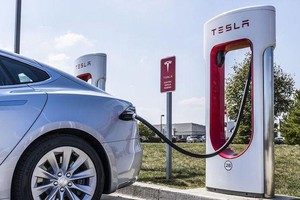 Tesla sẽ thâm nhập thị trường tín dụng nhiên liệu tái tạo