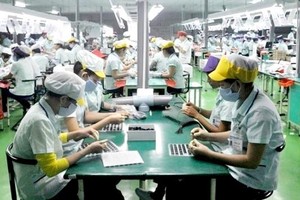 5 tháng đầu năm nay, chỉ số sản xuất công nghiệp của thành phố Hà Nội tăng 9,4% so với cùng kỳ năm ngoái.