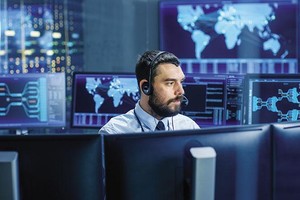 Dữ liệu lớn và blockchain tạo nhiều lợi thế cho các đại công ty công nghệ thâm nhập dịch vụ tài chính - ngân hàng. Ảnh: shutterstock