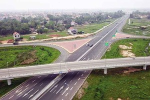 Xây dựng 5.000 km đường cao tốc - cuộc cách mạng về hạ tầng giao thông - (Kỳ V): Khai phóng nguồn lực