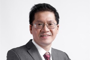 Ông Trần Đăng Nam, Chủ tịch, CEO Dolphin Sea Air Services Corp, Chủ tịch Hội Doanh nghiệp trẻ Hà Nội.