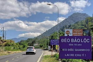 Quốc lộ 20 qua đèo Bảo Lộc. Ảnh: S.T 