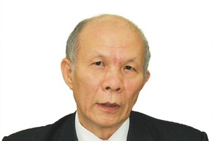 Nợ tiềm ẩn lớn, ngân hàng lãi to bởi “đếm cua trong lỗ”