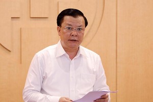 Bí thư Thành ủy Hà Nội Đinh Tiến Dũng.