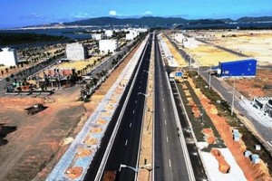 Quốc lộ 19 mới tỉnh Bình Định hoàn thành giúp thông thương hàng hóa lên Tây Nguyên