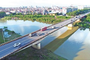 Cầu Xương Giang trên tuyến Hà Nội - Bắc Giang (Ảnh: Anh Tuấn - Báo Bắc Giang).