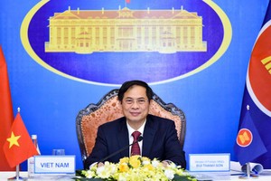 Bộ trưởng Ngoại giao Bùi Thanh Sơn dẫn đầu Việt Nam tham dự các Hội nghị Bộ trưởng Ngoại giao trong khuôn khổ ASEAN và giữa ASEAN với các đối tác