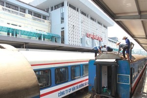 Tổng công ty Đường sắt Việt Nam đang ở thế đường cùng.