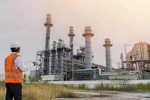 Nhiều doanh nghiệp đề nghị chuyển quy trình cấp giấy phép môi trường từ tiền kiểm sang hậu kiểm (Ảnh: ST)