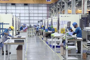 Đà Nẵng đang bàn các giải pháp cho lộ trình khôi phục hoạt động sản xuất, kinh doanh trong trạng thái bình thường mới. Trong đó, quan tâm nhiều hơn đến doanh nghiệp nhỏ và vừa. Ảnh minh họa