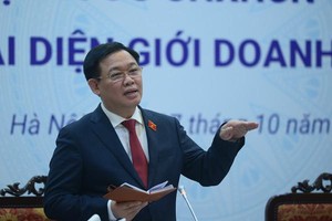 Chủ tịch Quốc hội Vương Đình Huệ trong cuộc làm việc với đại diện cộng đồng doanh nghiệp Việt Nam chiều 7/10/2021.