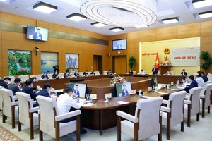 Toàn cành phiên họp.