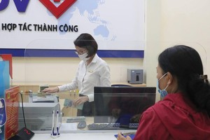 Hầu hết tổ chức tín dụng giảm dự báo tăng trưởng tín dụng và huy động vốn trong năm 2021 so với kỳ vọng trước đây