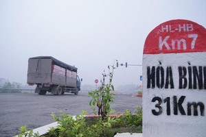 Một đoạn đường Hòa Lạc - Hòa Bình hiện hữu.