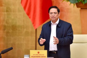 Thủ tướng Phạm Minh Chính chủ trì Phiên họp Chính phủ chuyên đề pháp luật ngày 18/11 (Ảnh: Nhật Bắc)