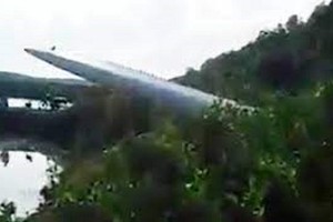 Cánh quạt gió bị gãy tại Sóc Trăng. Ảnh do người dân chụp