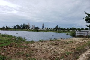 Nhiều dự án "da beo", thiếu kết nối về hạ tầng tại Khu đô thị mới Điện Nam - Điện Ngọc, thị xã Điện Bàn, tỉnh Quảng Nam. 