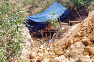 Mỏ vàng Bồng Miêu vẫn đang bị khai thác trái phép