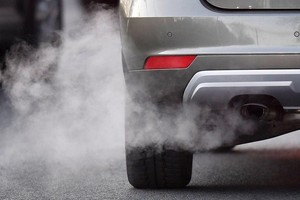 Các loại ô tô sản xuất, lắp ráp trong nước hoặc nhập khẩu mới bắt buộc phải đáp ứng tiêu chuẩn khí thải Euro 5 từ năm 2022