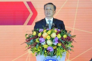 Ông Lê Quang Huy, Chủ nhiệm Ủy ban Khoa học công nghệ và khoa học của Quốc hội phát biểu tại Diễn đàn Quốc gia Phát triển Doanh nghiệp Công nghệ số năm 2021 (Ảnh: VnExpress)
