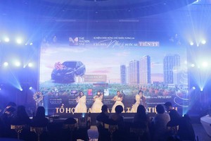 Để đảm bảo an toàn thời dịch bệnh, chỉ một số ít khách hàng đại diện mời đến chứng kiến trực tiếp, còn lại tham gia qua nền tảng livestream tại fanpage dự án.