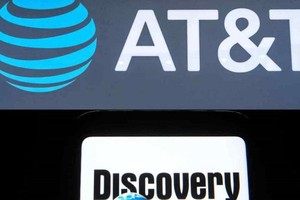 Thỏa thuận 43 tỷ USD của Tập đoàn viễn thông Mỹ AT&T với Công ty truyền thông Discovery là một trong những thương vụ M&A lớn nhất năm 2021. Ảnh: AP